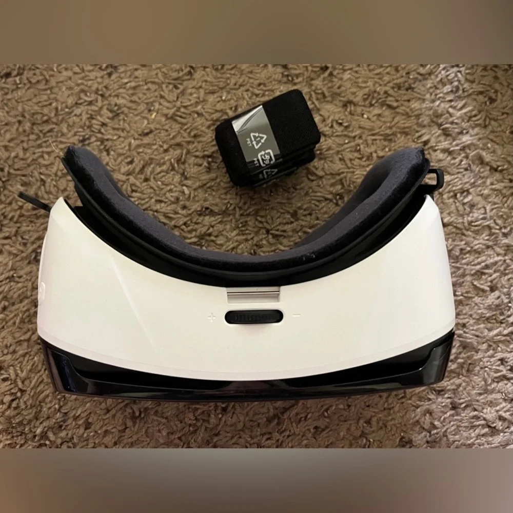 Samsung Gear VR Headset